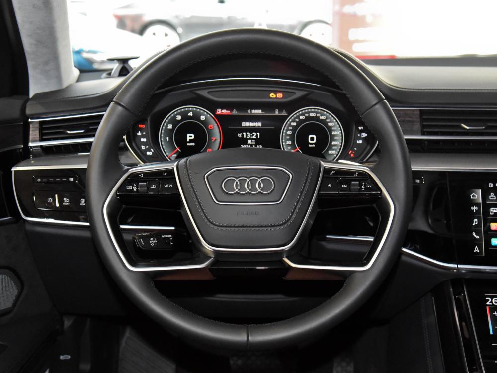 进口品质,德国品味,西装革履,比s级便宜,实拍奥迪a8