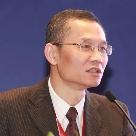 大外科主任黄韬教授,对《数字化时代外科医生的诊疗管理》进行分析,他