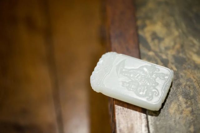 芝亭刻玉,钟馗驱鬼