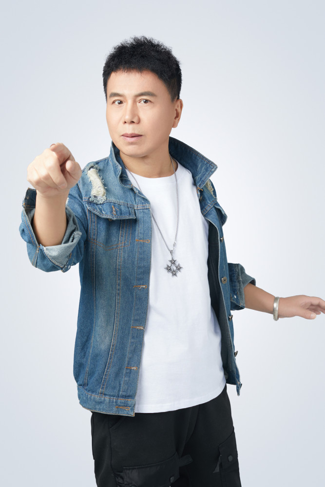 杨东伟最新单曲让我大声说句真的我爱你感人至深