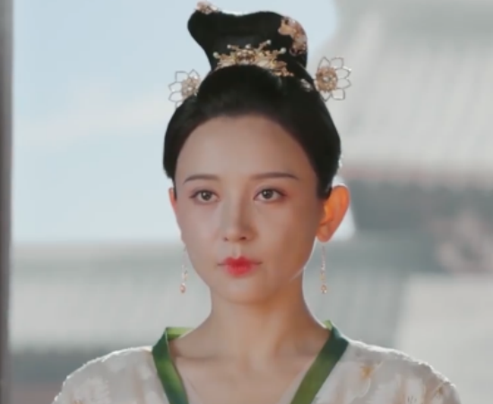 刘晓庆遇到过,章子怡也遇到过,而《风起霓裳》巧妙避过了争议