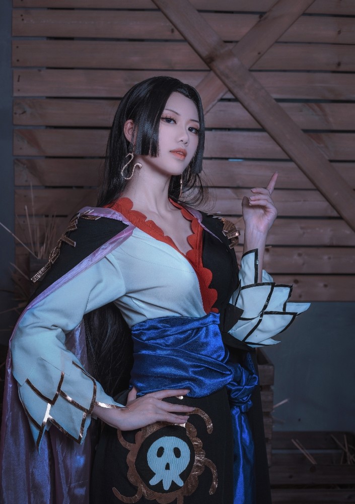 海贼王女帝cos正片