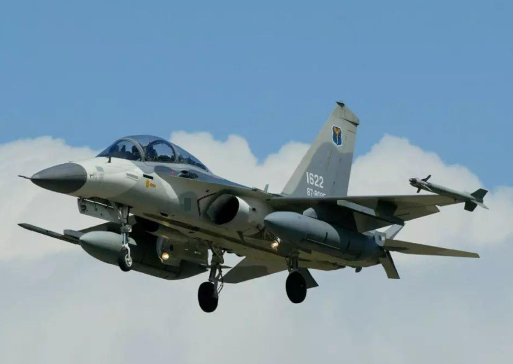 台军idf战机首次挂弹亮相,台媒:火力可达广东福建_腾讯新闻