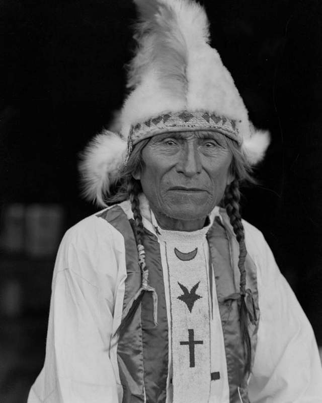 珍贵老照片:为何说加拿大的发展史,就是原住民的一部血泪史?