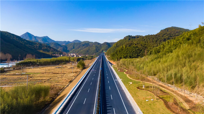 镇海至安吉公路德清对河口至矮部里段工程通车