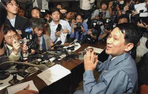 员工无意放错材料 却让公司净赚1亿 老板大喜 给他发700元奖金 腾讯新闻