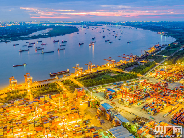 新洲区高质量写就十三五答卷一港三城蓄势腾飞经济社会跨越发展