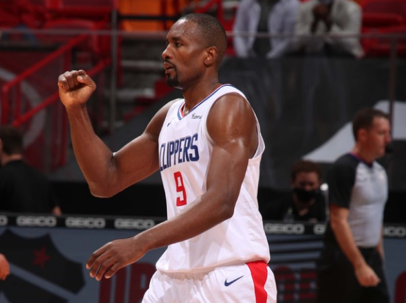 快船队这边,巴图姆砍下18分 6篮板 2助攻 2抢断,伊巴卡10分 13个篮板