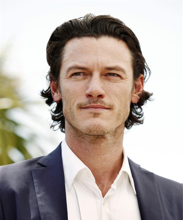 《德古拉元年》,每个角色都演绎得非常好,不仅有魅力而且有深度,恳栽