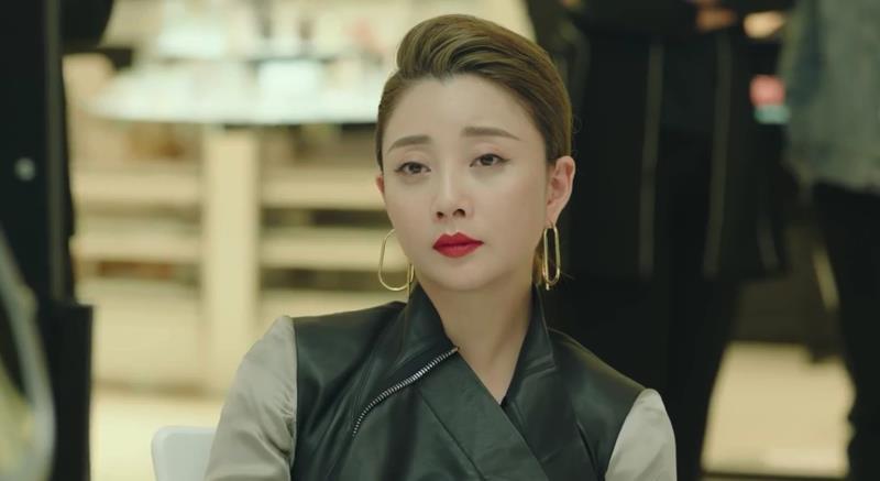 上面是《正青春》最新剧情的第一个变化,方静在布阵