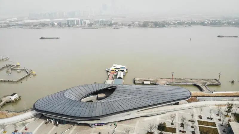 上海徐汇滨江惊现外星建筑三港线港口渡口正式启用网红预定