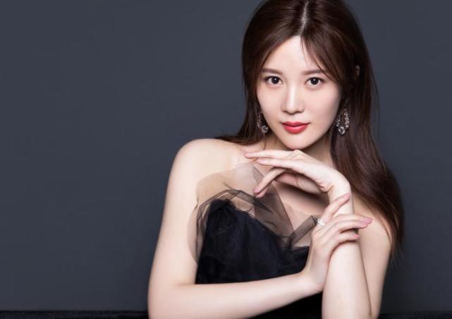 娇妻,她沦落去演网剧|邬靖靖|尤小刚|周庭伊|导演|乾隆秘史|西施秘史