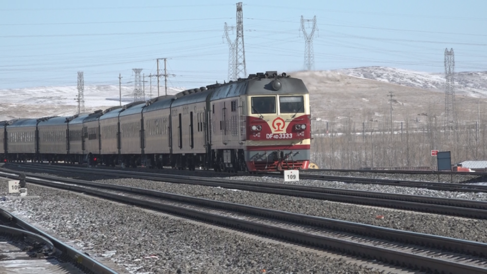 疫情防控中的春运首日探访化德县火车站