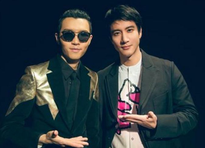 还多次给张学友,刘德华等人写过歌,还与王力宏一起创作《flow》