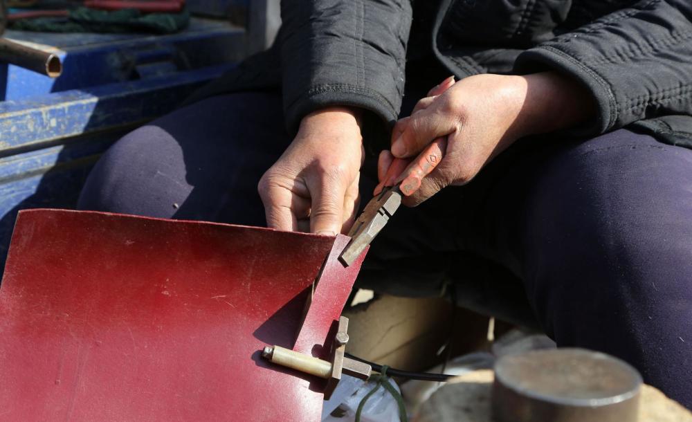 农村集市上现割的牛皮带为什么那么多人喜欢是真的吗