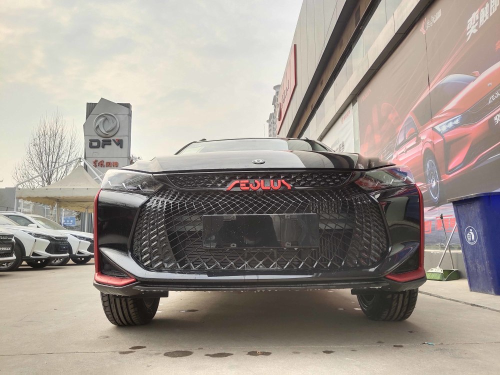 风神奕炫gs黑武士版到店实拍采用红撞色设计车机系统更智能