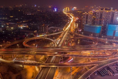 航拍济南全福立交桥夜景,蜿蜒盘旋如巨龙飞舞_腾讯新闻