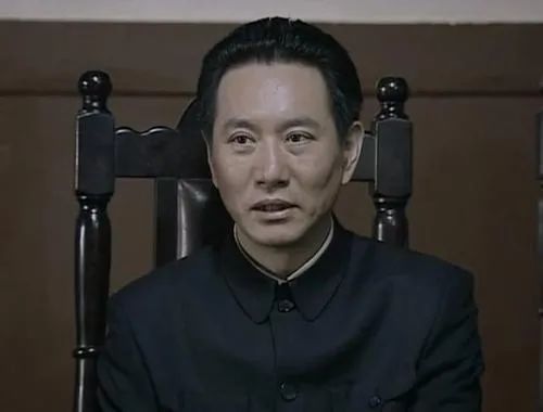 漫谈《跨过鸭绿江》中洪学智的扮演者姚刚