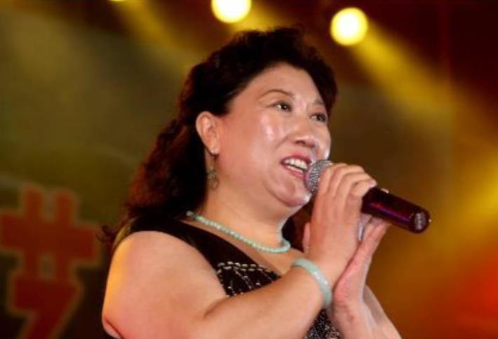 高秀敏是国家一级演员,至少参加过六次春晚,其中三次和表演艺术家赵