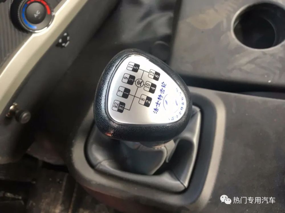 江淮k5国六前四后八挖机拖车