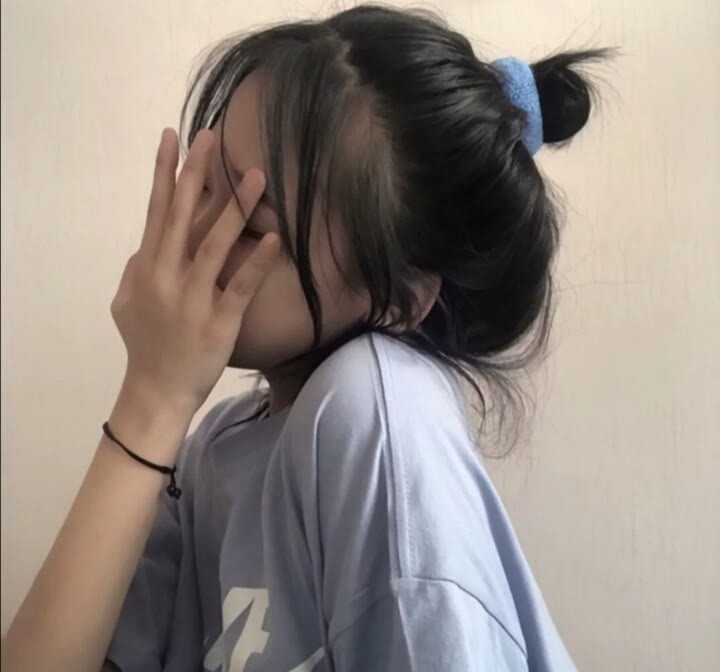 真人女生头像准备一起走还是分道扬镳