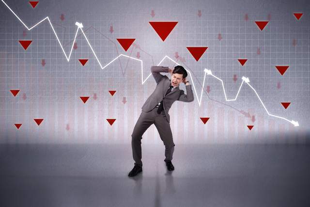 延安必康：业绩预亏3.5亿 市值一年缩水300亿(图4)