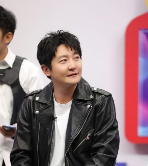 你知道吗?杨幂换头像._腾讯新闻