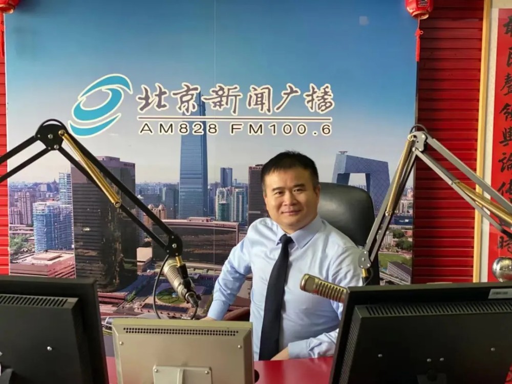 作为杨丽萍公司的代理律师,北京市伟博律师事务所主任李伟民及该所的