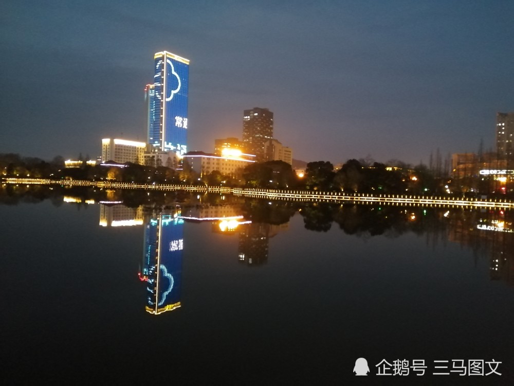 美丽雨山湖之夜