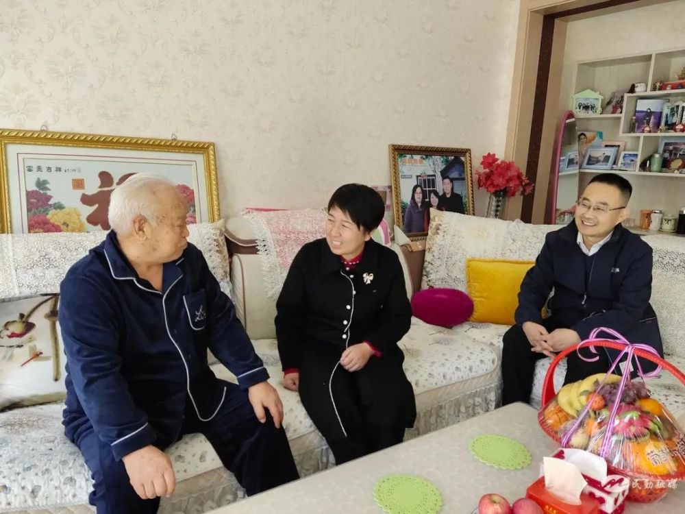 我县组织开展走访慰问老干部活动_腾讯新闻