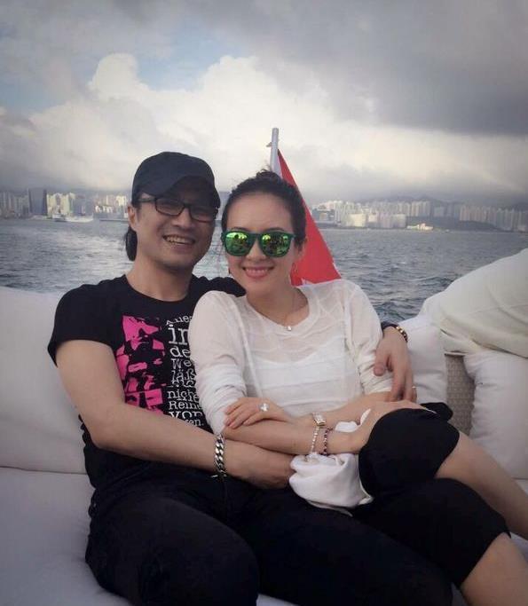 章子怡为老公新歌卖力宣传这回汪峰会错过明天的热搜吗