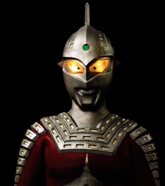 偏袒恶人的英雄溺爱人类的赛文奥特曼