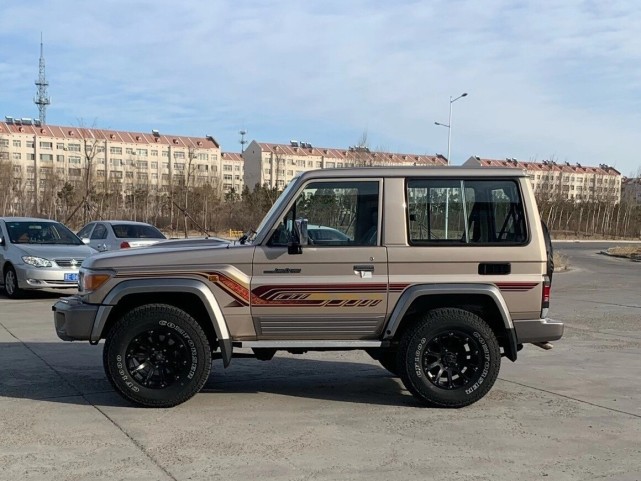 三门四驱标配差速锁柴油发动机短轴丰田陆巡lc真霸气