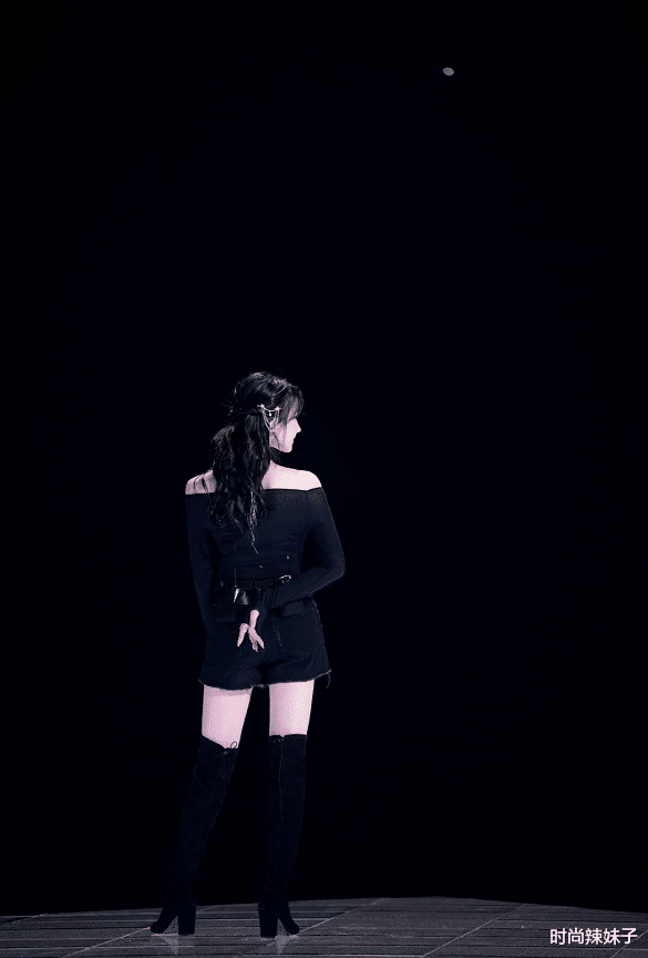 陈小纭大跳情人无精修的腿意外抢镜于小彤看了都意难平