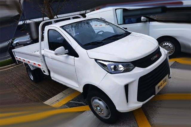 日前,野马汽车打造的首款微卡车型野马d10实车曝光