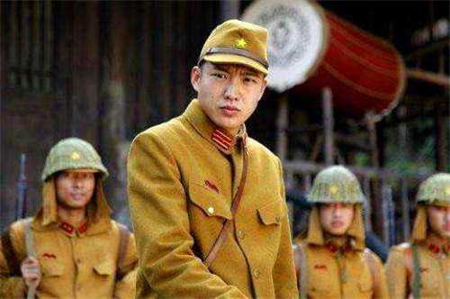 日本大佐军衔有多高,带多少兵?为何日军宁当大佐也不做少将