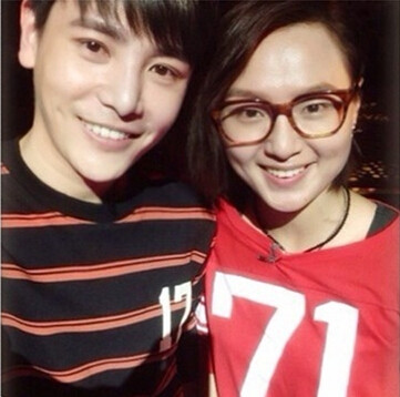 最重要的是孙坚问周笔畅的妈妈,他作笔笔的男友怎么样,周妈说好啊