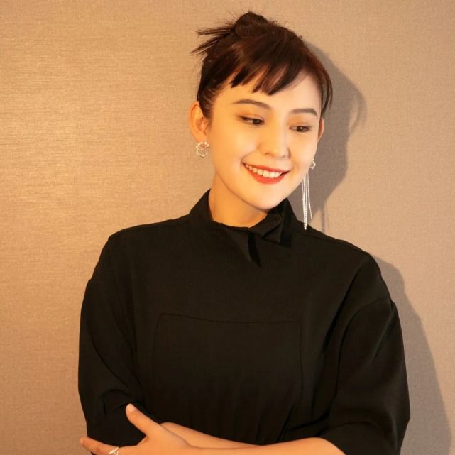 周末明星热依扎想成为好演员