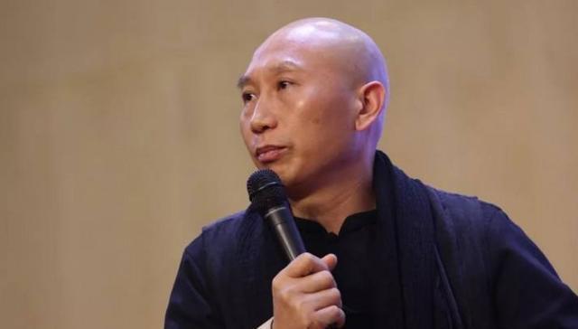 绝味鸭脖的创始人,名为戴文军.