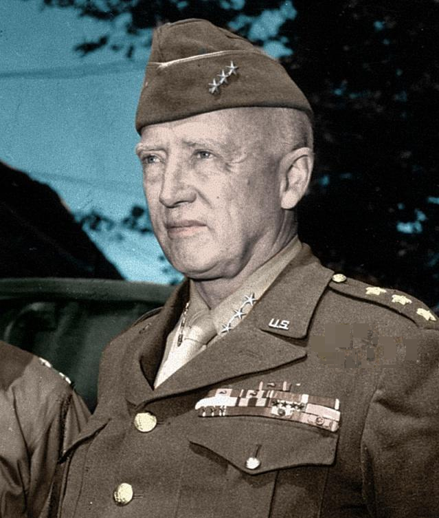 美军中的匪徒巴顿将军照片