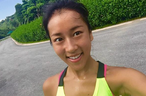 有种"整容"叫吉克隽逸卸妆,看到素颜照后,网友:为啥扮黑?