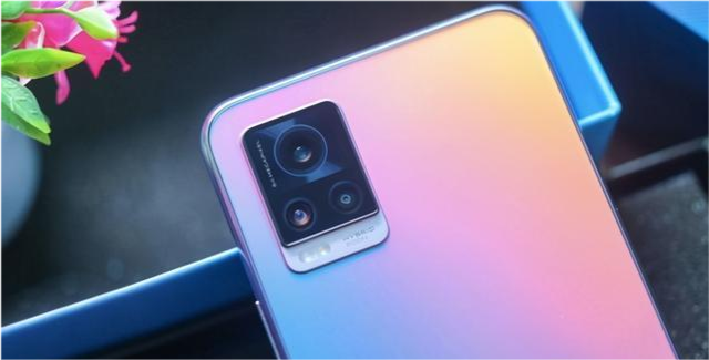 04vivo v20 pro 5goppo reno 4带有前后两个摄像头,前置摄像头的