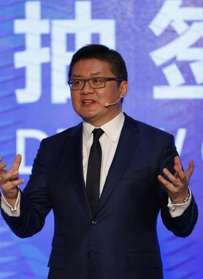 张斌百角恋曝光,敢大闹央视的原配,为何不敢理逼宫的程雨涵?