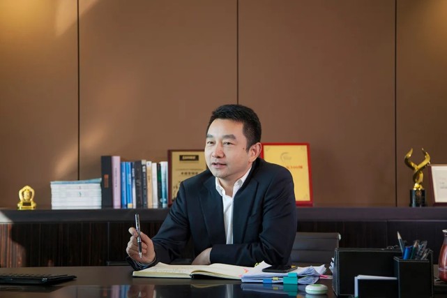 海大集团董事长薛华