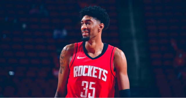 nba深度解析不讲武德的伍德火箭中锋伍德惊人的持续爆发