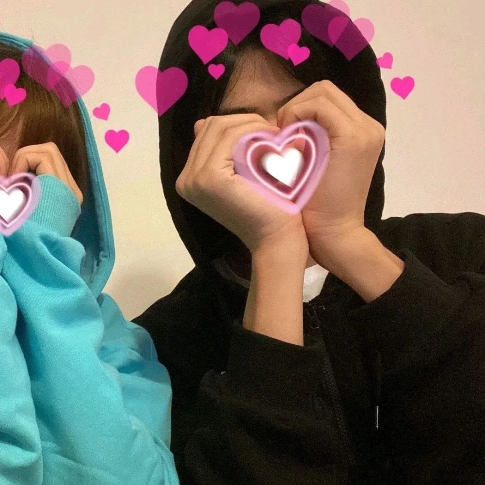 "希望世间所有的苦都离屏幕前的这个小可爱远一点.