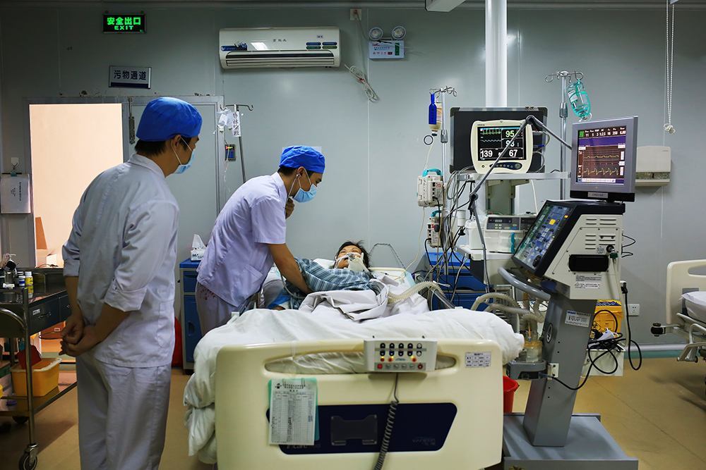 脑梗|46岁女子不碰肥肉，脑梗住院，医生直言：厨房一种白色调料是祸根