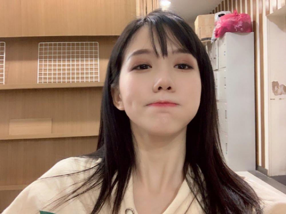 snh48前成员疑插足闺蜜,被骂成捞女,堪称半藏森林2.