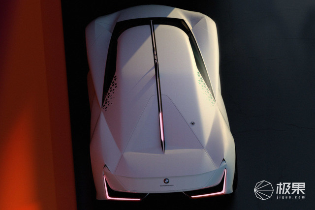 极速185英里最新概念宝马跑车鲨鱼鳍设计夸张