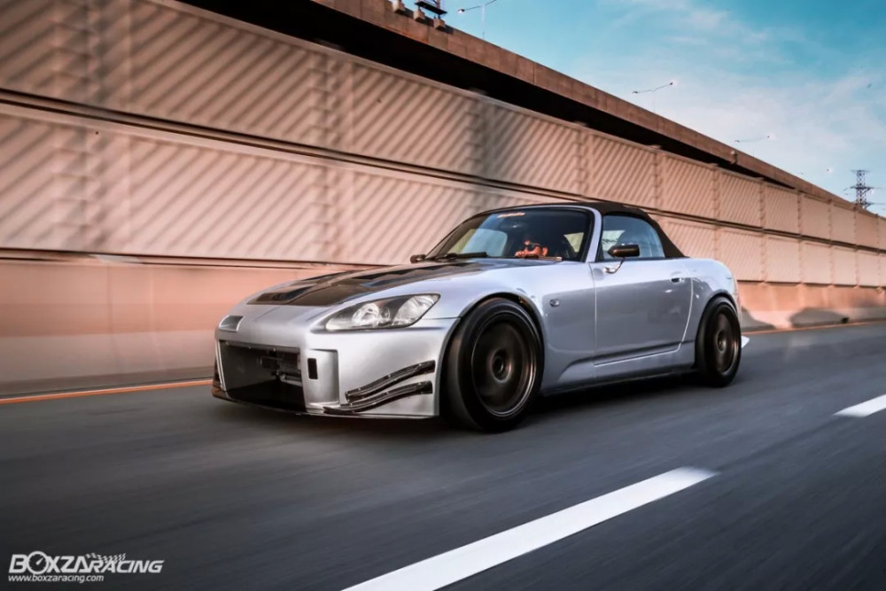 极致的小跑车本田s2000魅力何在